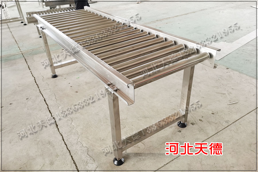 滾筒輸送機